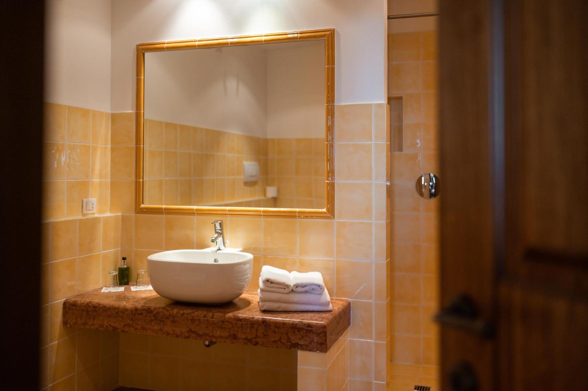 Ferienwohnung Poggio Antico Monte San Vito Zimmer foto